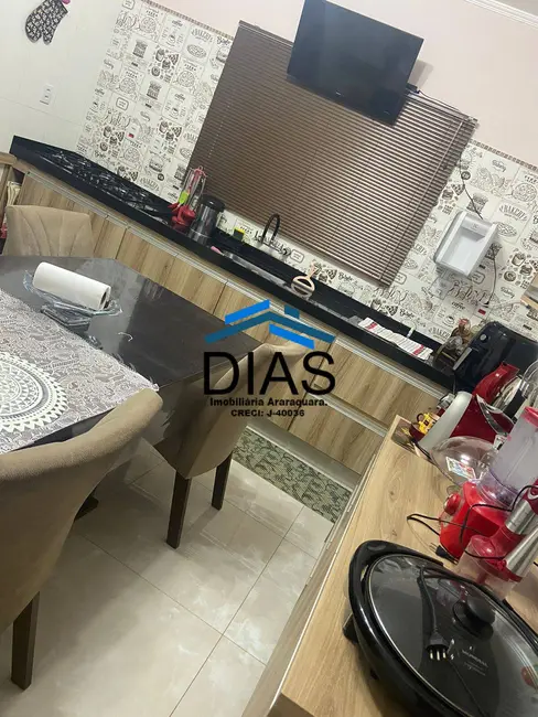 Casa com 3 quartos à venda, 127m2 em Jardim Serra Azul, Araraquara - SP - imagem 4 Foto 4 de Casa com 3 quartos à venda, 127m2 em Jardim Serra Azul, Araraquara - SP