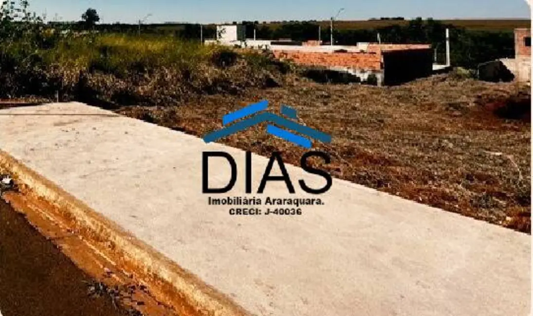Foto 2 de Terreno / Lote à venda, 200m2 em Araraquara - SP