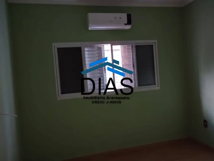 Casa com 4 quartos à venda, 190m2 em Parque Laranjeiras, Araraquara - SP - imagem 9 Foto 9 de Casa com 4 quartos à venda, 190m2 em Parque Laranjeiras, Araraquara - SP
