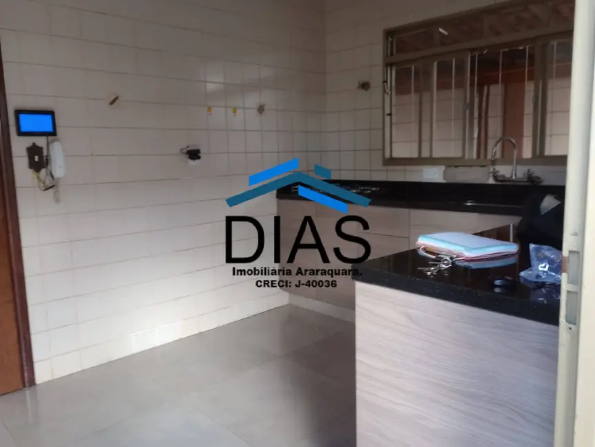 Casa com 4 quartos à venda, 190m2 em Parque Laranjeiras, Araraquara - SP - imagem 5 Foto 5 de Casa com 4 quartos à venda, 190m2 em Parque Laranjeiras, Araraquara - SP