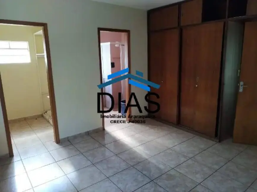 Casa com 4 quartos à venda, 448m2 em Centro, Araraquara - SP - imagem 8 Foto 8 de Casa com 4 quartos à venda, 448m2 em Centro, Araraquara - SP