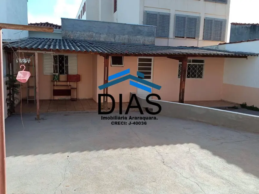 Casa com 3 quartos à venda, 176m2 em Centro, Araraquara - SP - imagem 4 Foto 4 de Casa com 3 quartos à venda, 176m2 em Centro, Araraquara - SP