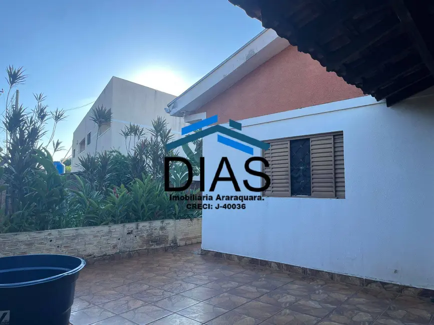 Casa com 3 quartos à venda, 181m2 em Parque Residencial Iguatemi, Araraquara - SP - imagem 1 Foto 1 de Casa com 3 quartos à venda, 181m2 em Parque Residencial Iguatemi, Araraquara - SP
