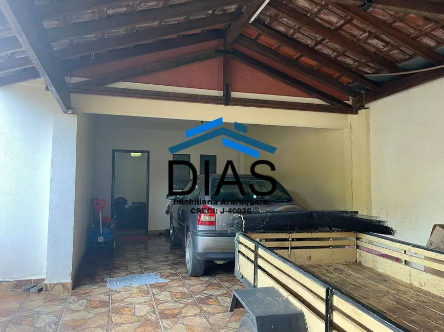 Casa com 3 quartos à venda, 181m2 em Parque Residencial Iguatemi, Araraquara - SP - imagem 2 Foto 2 de Casa com 3 quartos à venda, 181m2 em Parque Residencial Iguatemi, Araraquara - SP