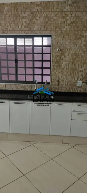 Casa com 3 quartos à venda, 114m2 em Vila Independência, Araraquara - SP - imagem 5 Foto 5 de Casa com 3 quartos à venda, 114m2 em Vila Independência, Araraquara - SP