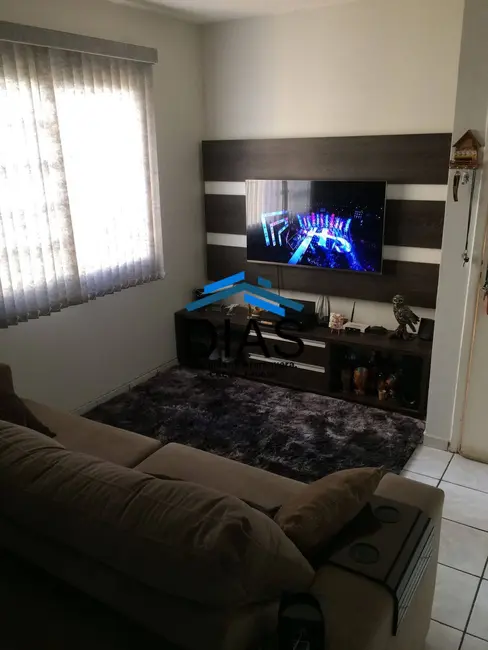 Foto 1 de Apartamento com 2 quartos à venda, 52m2 em Vila Santa Maria (Vila Xavier), Araraquara - SP