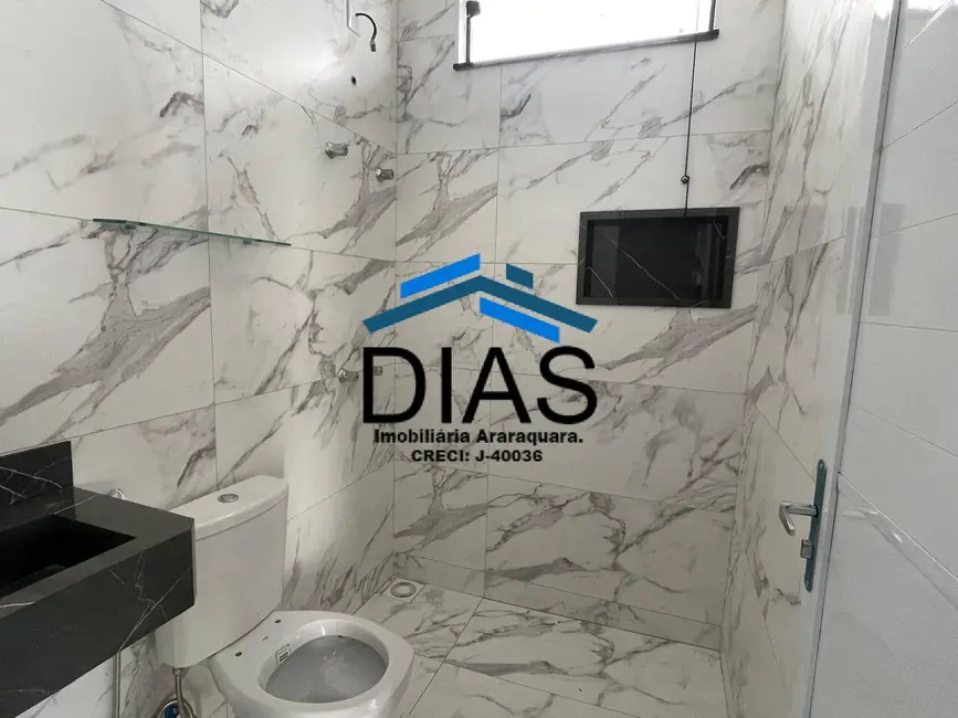 Casa com 2 quartos à venda, 62m2 em Jardim Tamoio, Araraquara - SP - imagem 4 Foto 4 de Casa com 2 quartos à venda, 62m2 em Jardim Tamoio, Araraquara - SP