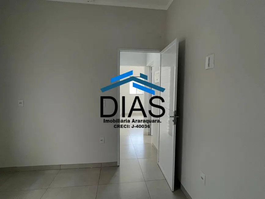 Casa com 2 quartos à venda, 62m2 em Jardim Tamoio, Araraquara - SP - imagem 5 Foto 5 de Casa com 2 quartos à venda, 62m2 em Jardim Tamoio, Araraquara - SP