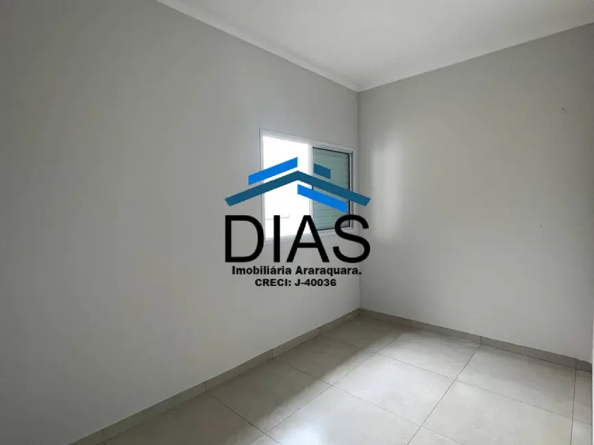 Casa com 2 quartos à venda, 62m2 em Jardim Tamoio, Araraquara - SP - imagem 3 Foto 3 de Casa com 2 quartos à venda, 62m2 em Jardim Tamoio, Araraquara - SP