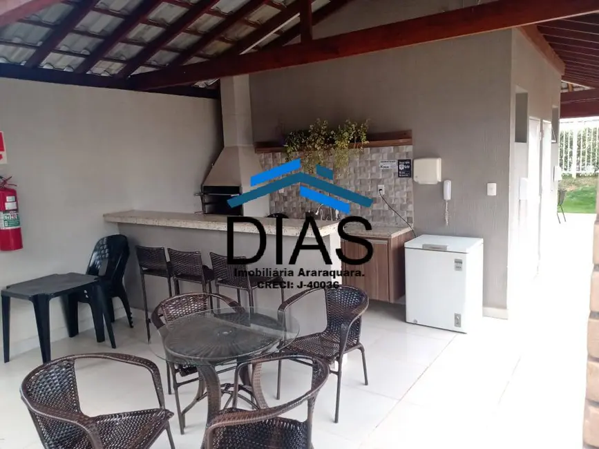 Foto 2 de Apartamento com 2 quartos à venda, 54m2 em Jardim Marivan, Araraquara - SP