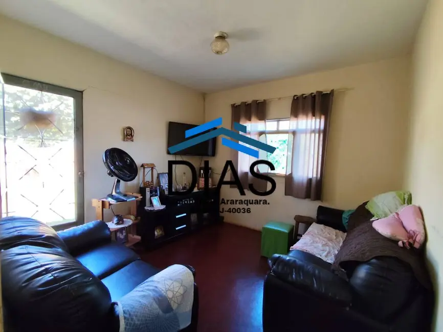 Casa com 2 quartos à venda, 510m2 em Parque Laranjeiras, Araraquara - SP - imagem 6 Foto 6 de Casa com 2 quartos à venda, 510m2 em Parque Laranjeiras, Araraquara - SP