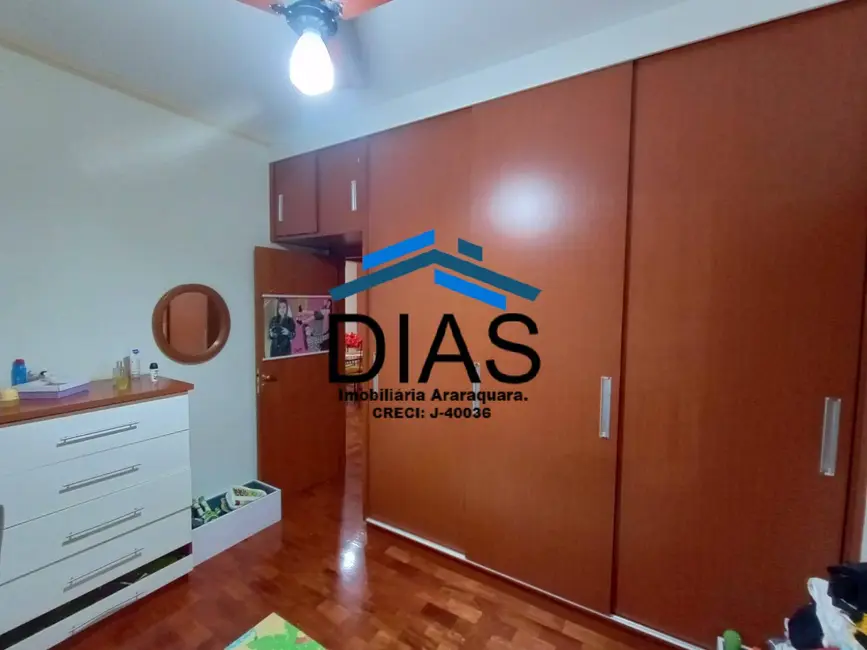 Casa com 3 quartos à venda, 250m2 em Jardim Santa Clara (Vila Xavier), Araraquara - SP - imagem 9 Foto 9 de Casa com 3 quartos à venda, 250m2 em Jardim Santa Clara (Vila Xavier), Araraquara - SP