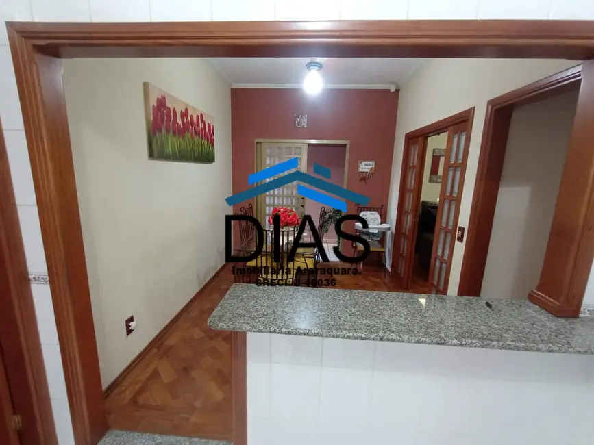 Casa com 3 quartos à venda, 250m2 em Jardim Santa Clara (Vila Xavier), Araraquara - SP - imagem 6 Foto 6 de Casa com 3 quartos à venda, 250m2 em Jardim Santa Clara (Vila Xavier), Araraquara - SP