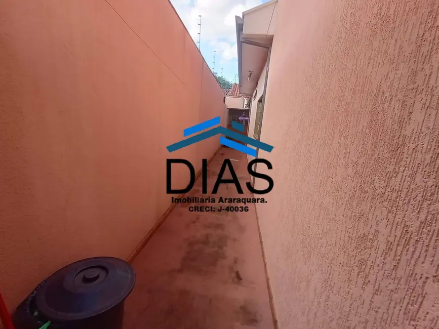 Casa com 3 quartos à venda, 250m2 em Jardim Santa Clara (Vila Xavier), Araraquara - SP - imagem 4 Foto 4 de Casa com 3 quartos à venda, 250m2 em Jardim Santa Clara (Vila Xavier), Araraquara - SP