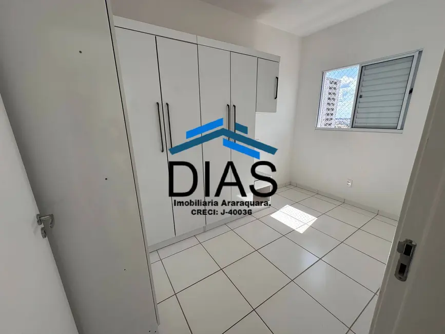 Foto 2 de Apartamento com 2 quartos à venda, 55m2 em Jardim Celiamar, Araraquara - SP