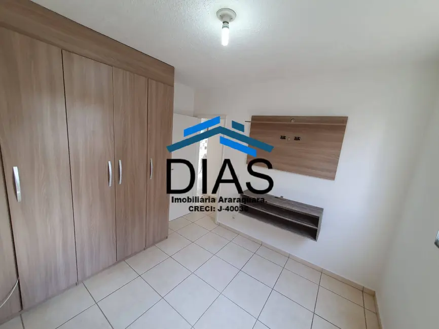 Foto 2 de Apartamento com 2 quartos à venda, 50m2 em Parque Laranjeiras, Araraquara - SP