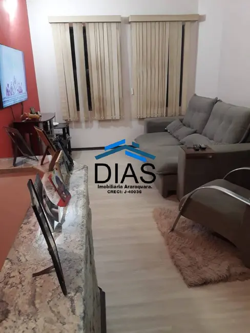 Casa com 3 quartos à venda, 210m2 em Jardim Botânico, Araraquara - SP - imagem 3 Foto 3 de Casa com 3 quartos à venda, 210m2 em Jardim Botânico, Araraquara - SP