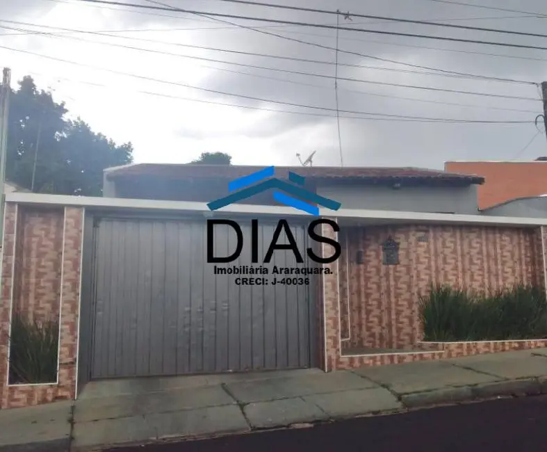 Foto 1 de Casa com 3 quartos à venda, 162m2 em Centro, Araraquara - SP