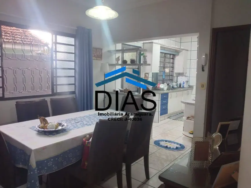 Casa com 3 quartos à venda, 162m2 em Centro, Araraquara - SP - imagem 7 Foto 7 de Casa com 3 quartos à venda, 162m2 em Centro, Araraquara - SP