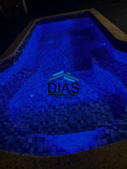 Casa com 3 quartos à venda, 125m2 em Parque Laranjeiras, Araraquara - SP - imagem 4 Foto 4 de Casa com 3 quartos à venda, 125m2 em Parque Laranjeiras, Araraquara - SP