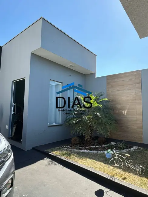 Casa com 3 quartos à venda, 125m2 em Parque Laranjeiras, Araraquara - SP - imagem 3 Foto 3 de Casa com 3 quartos à venda, 125m2 em Parque Laranjeiras, Araraquara - SP
