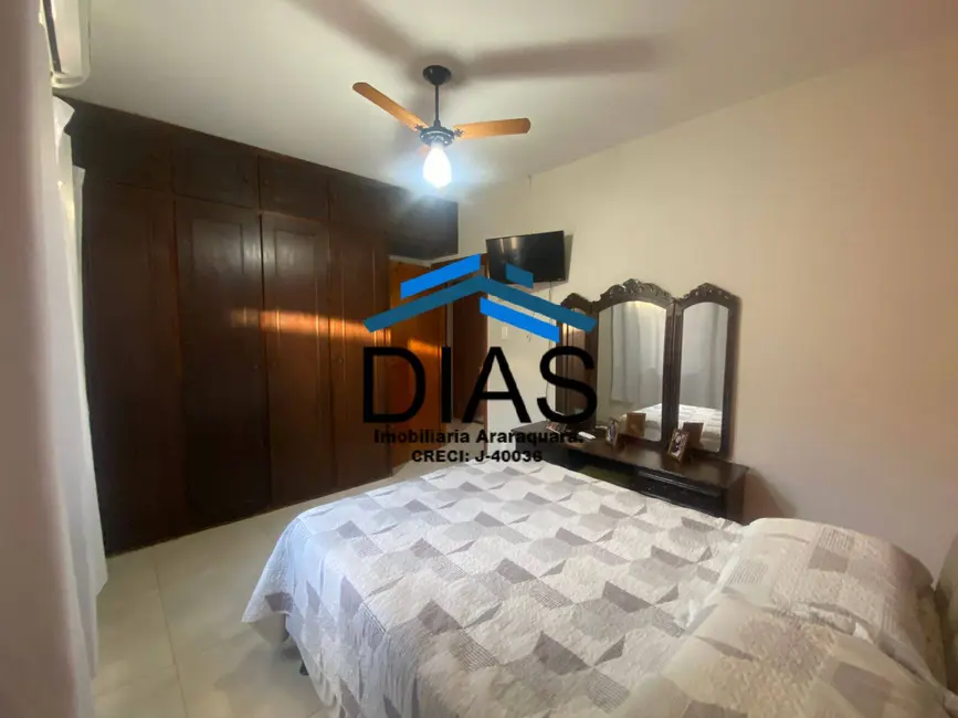 Casa com 2 quartos à venda, 220m2 em Jardim Paulistano (Vila Xavier), Araraquara - SP - imagem 4 Foto 4 de Casa com 2 quartos à venda, 220m2 em Jardim Paulistano (Vila Xavier), Araraquara - SP