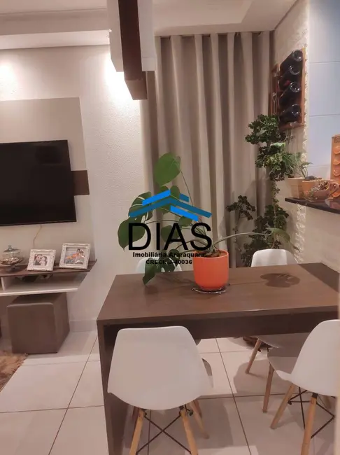 Foto 2 de Apartamento com 2 quartos à venda, 57m2 em Jardim América (Vila Xavier), Araraquara - SP