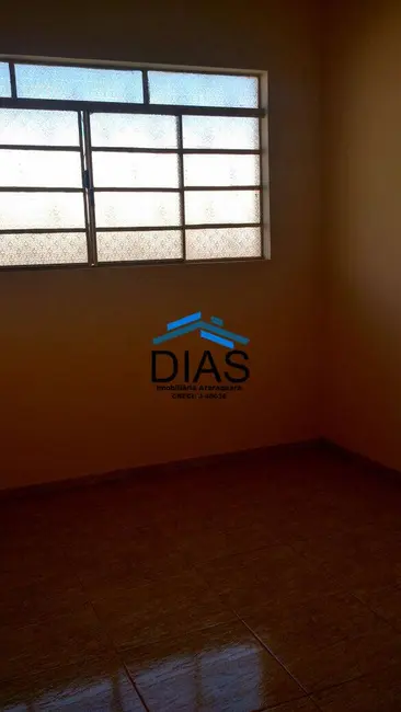 Casa com 3 quartos à venda, 186m2 em Jardim Brasil (Vila Xavier), Araraquara - SP - imagem 4 Foto 4 de Casa com 3 quartos à venda, 186m2 em Jardim Brasil (Vila Xavier), Araraquara - SP