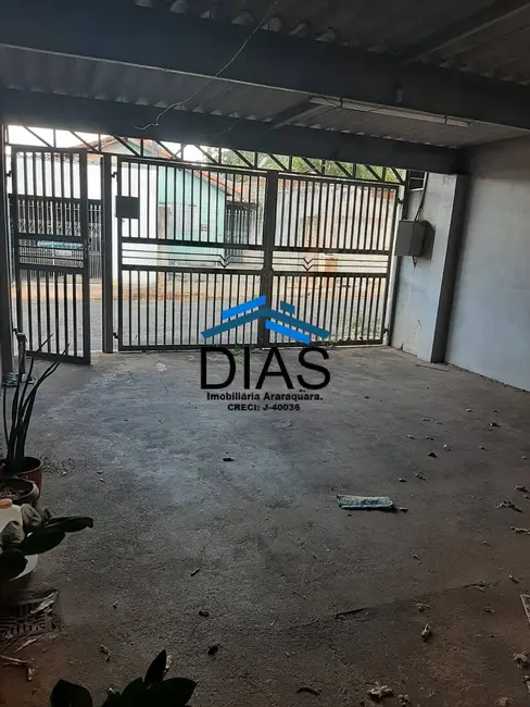 Casa com 2 quartos à venda, 99m2 em Parque Residencial Iguatemi, Araraquara - SP - imagem 2 Foto 2 de Casa com 2 quartos à venda, 99m2 em Parque Residencial Iguatemi, Araraquara - SP