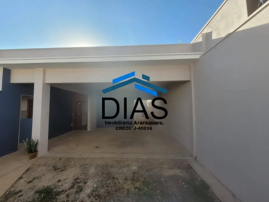 Foto 1 de Casa com 3 quartos à venda, 110m2 em Vila Santa Marta, Araraquara - SP