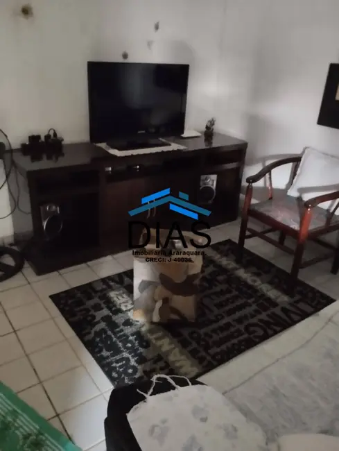 Casa com 2 quartos à venda, 154m2 em Jardim Roberto Selmi Dei, Araraquara - SP - imagem 3 Foto 3 de Casa com 2 quartos à venda, 154m2 em Jardim Roberto Selmi Dei, Araraquara - SP
