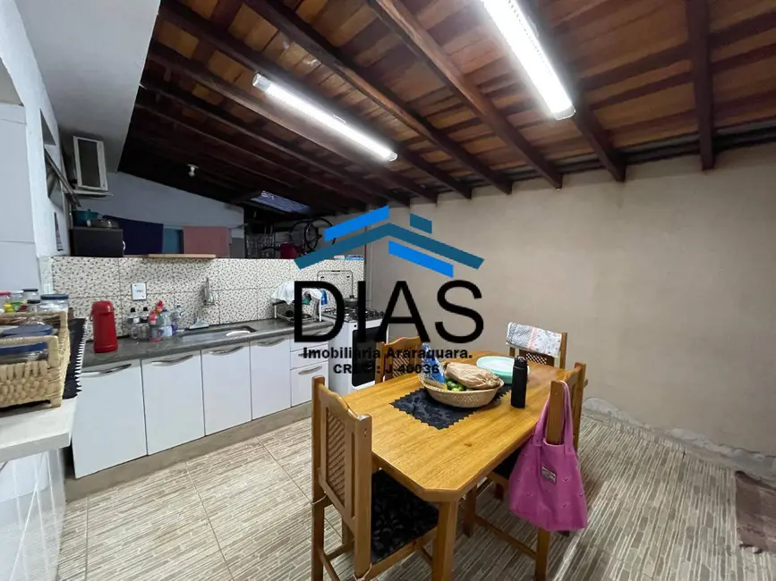 Casa com 2 quartos à venda, 136m2 em Jardim Victório Antônio de Santi II, Araraquara - SP - imagem 6 Foto 6 de Casa com 2 quartos à venda, 136m2 em Jardim Victório Antônio de Santi II, Araraquara - SP