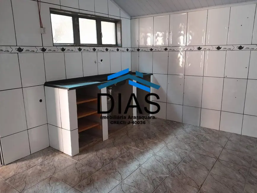 Foto 3 de Casa com 2 quartos à venda, 113m2 em Conjunto Habitacional Victório de Santi, Araraquara - SP