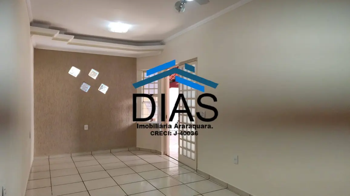 Foto 2 de Casa com 2 quartos à venda, 125m2 em Jardim Residencial Silvestre, Araraquara - SP