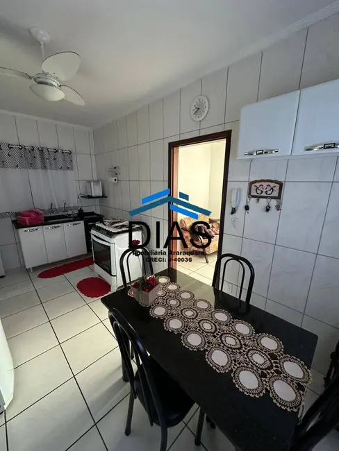 Casa com 3 quartos à venda, 142m2 em Parque Igaçaba, Araraquara - SP - imagem 4 Foto 4 de Casa com 3 quartos à venda, 142m2 em Parque Igaçaba, Araraquara - SP
