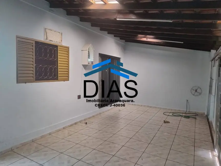 Foto 1 de Casa com 2 quartos à venda, 91m2 em Jardim dos Industriários, Araraquara - SP