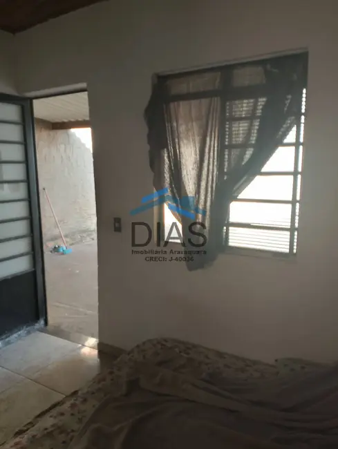 Casa com 2 quartos à venda, 86m2 em Jardim Indaiá, Araraquara - SP - imagem 4 Foto 4 de Casa com 2 quartos à venda, 86m2 em Jardim Indaiá, Araraquara - SP