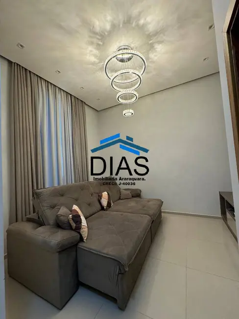 Casa com 3 quartos à venda, 120m2 em Jardim Marialice, Araraquara - SP - imagem 3 Foto 3 de Casa com 3 quartos à venda, 120m2 em Jardim Marialice, Araraquara - SP