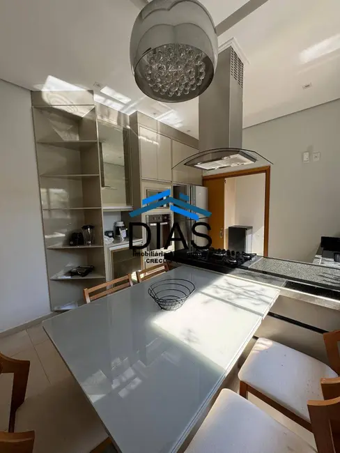 Casa com 3 quartos à venda, 120m2 em Jardim Marialice, Araraquara - SP - imagem 4 Foto 4 de Casa com 3 quartos à venda, 120m2 em Jardim Marialice, Araraquara - SP