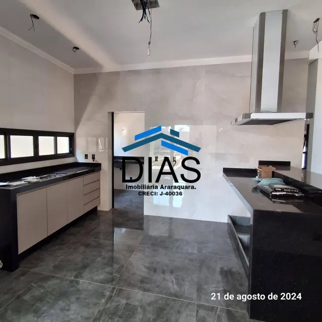 Foto 2 de Casa com 3 quartos à venda, 250m2 em Jardim Imperador, Araraquara - SP