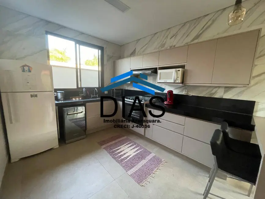 Casa com 3 quartos à venda, 183m2 em Condomínio Portal das Tipuanas, Araraquara - SP - imagem 3 Foto 3 de Casa com 3 quartos à venda, 183m2 em Condomínio Portal das Tipuanas, Araraquara - SP