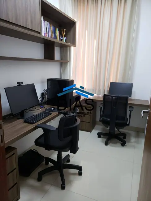 Casa com 3 quartos à venda, 198m2 em Jardim Imperador, Araraquara - SP - imagem 2 Foto 2 de Casa com 3 quartos à venda, 198m2 em Jardim Imperador, Araraquara - SP