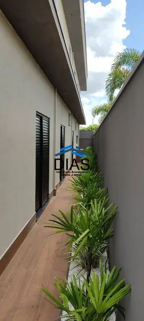 Casa com 4 quartos à venda, 310m2 em Jardim Imperador, Araraquara - SP - imagem 6 Foto 6 de Casa com 4 quartos à venda, 310m2 em Jardim Imperador, Araraquara - SP