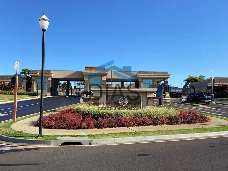 Foto 1 de Terreno / Lote à venda, 465m2 em Araraquara - SP