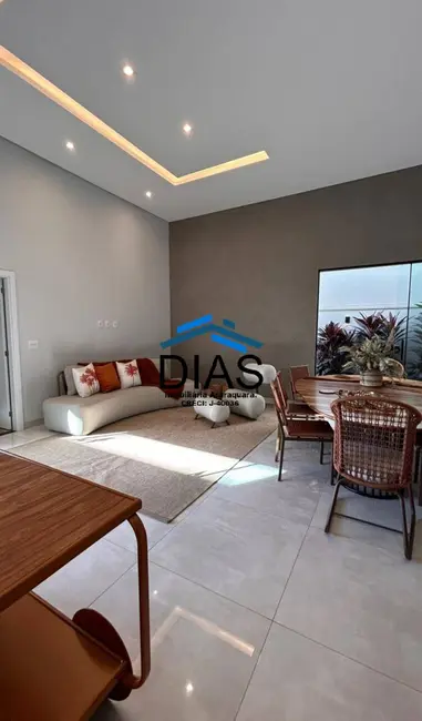 Casa com 3 quartos à venda, 193m2 em Condomínio Portal das Tipuanas, Araraquara - SP - imagem 3 Foto 3 de Casa com 3 quartos à venda, 193m2 em Condomínio Portal das Tipuanas, Araraquara - SP