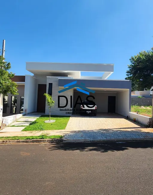 Casa com 3 quartos à venda, 152m2 em Residencial Campos de Piemonte, Araraquara - SP - imagem 1 Foto 1 de Casa com 3 quartos à venda, 152m2 em Residencial Campos de Piemonte, Araraquara - SP