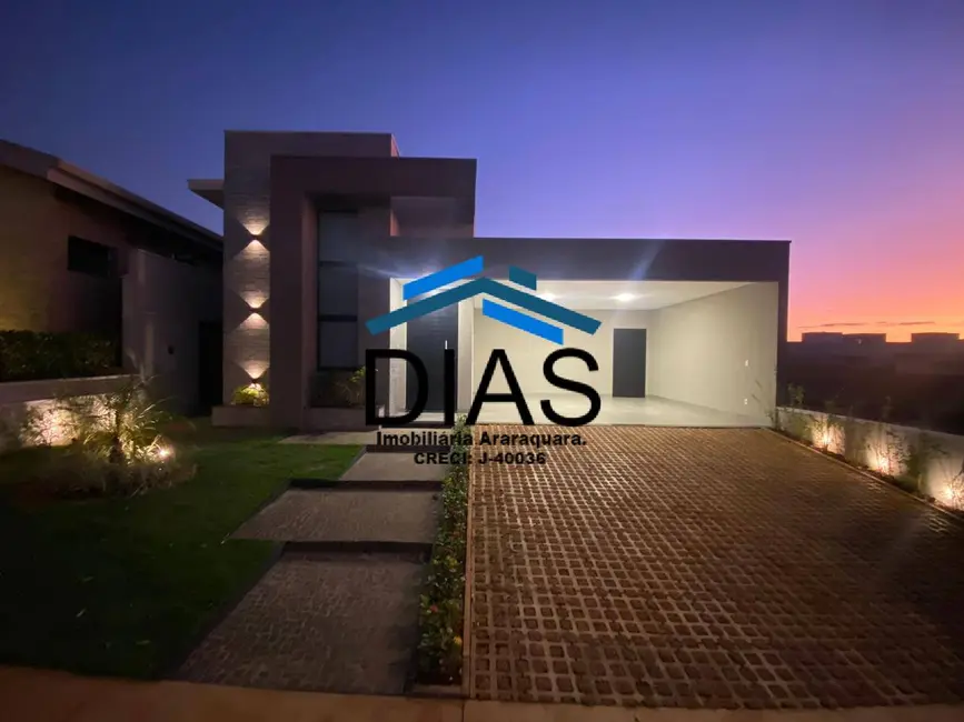 Foto 1 de Casa com 3 quartos à venda, 194m2 em Condomínio Portal das Tipuanas, Araraquara - SP