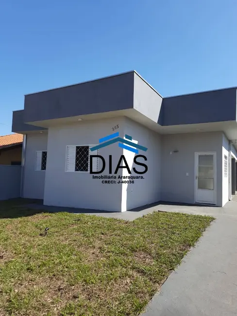 Foto 2 de Casa com 3 quartos à venda, 114m2 em Borborema - SP