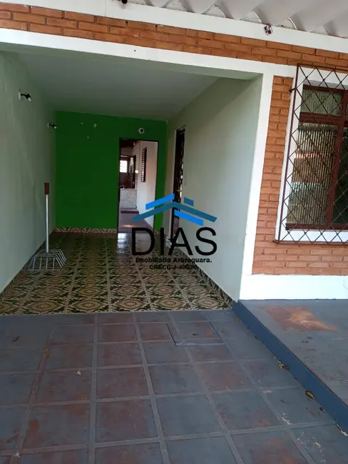 Foto 1 de Casa com 2 quartos à venda, 203m2 em Jardim do Carmo, Araraquara - SP