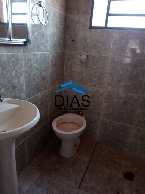 Casa com 2 quartos à venda, 203m2 em Jardim Santa Lúcia, Araraquara - SP - imagem 9 Foto 9 de Casa com 2 quartos à venda, 203m2 em Jardim Santa Lúcia, Araraquara - SP
